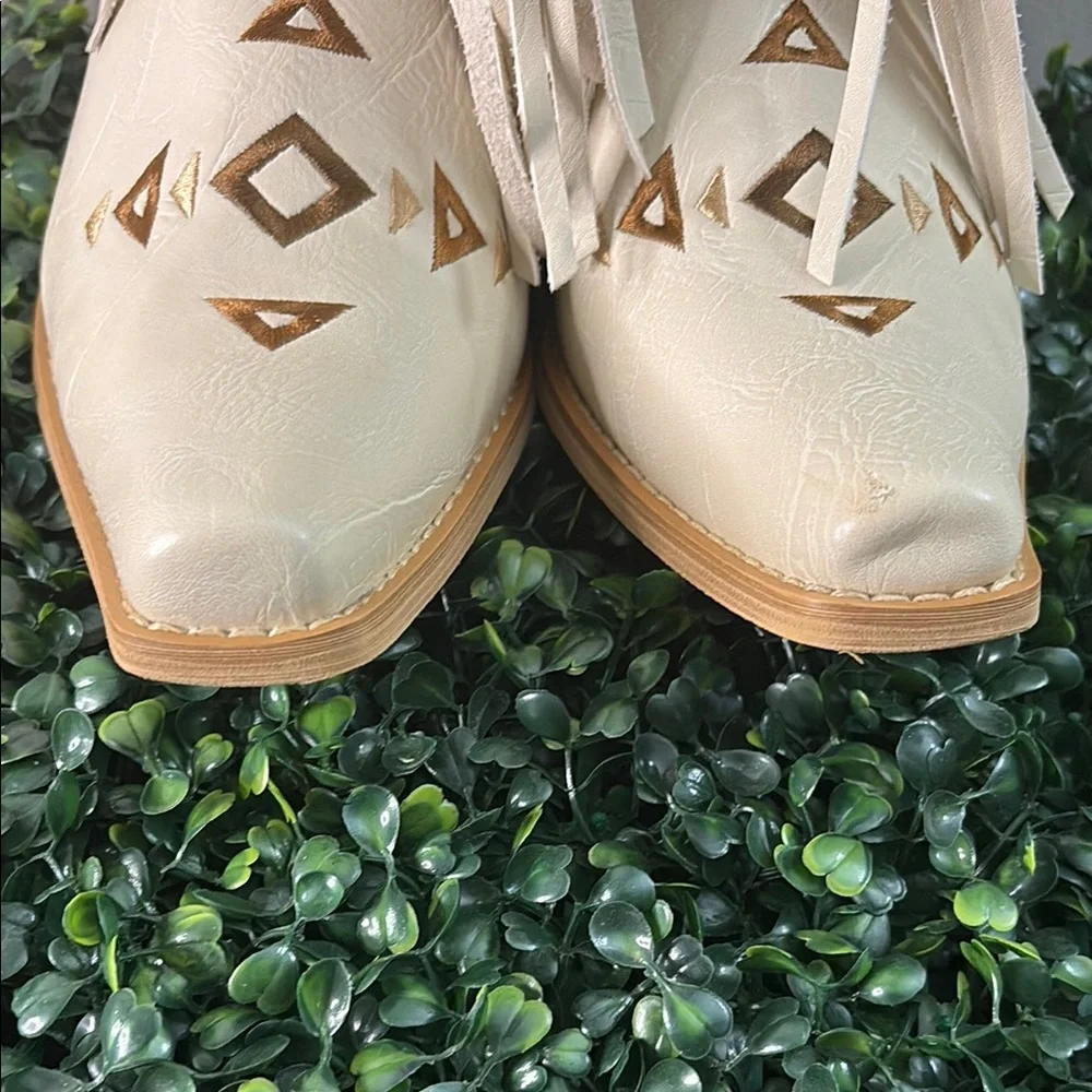 Fringe Western Boots - Cream - Picture 9 of 11